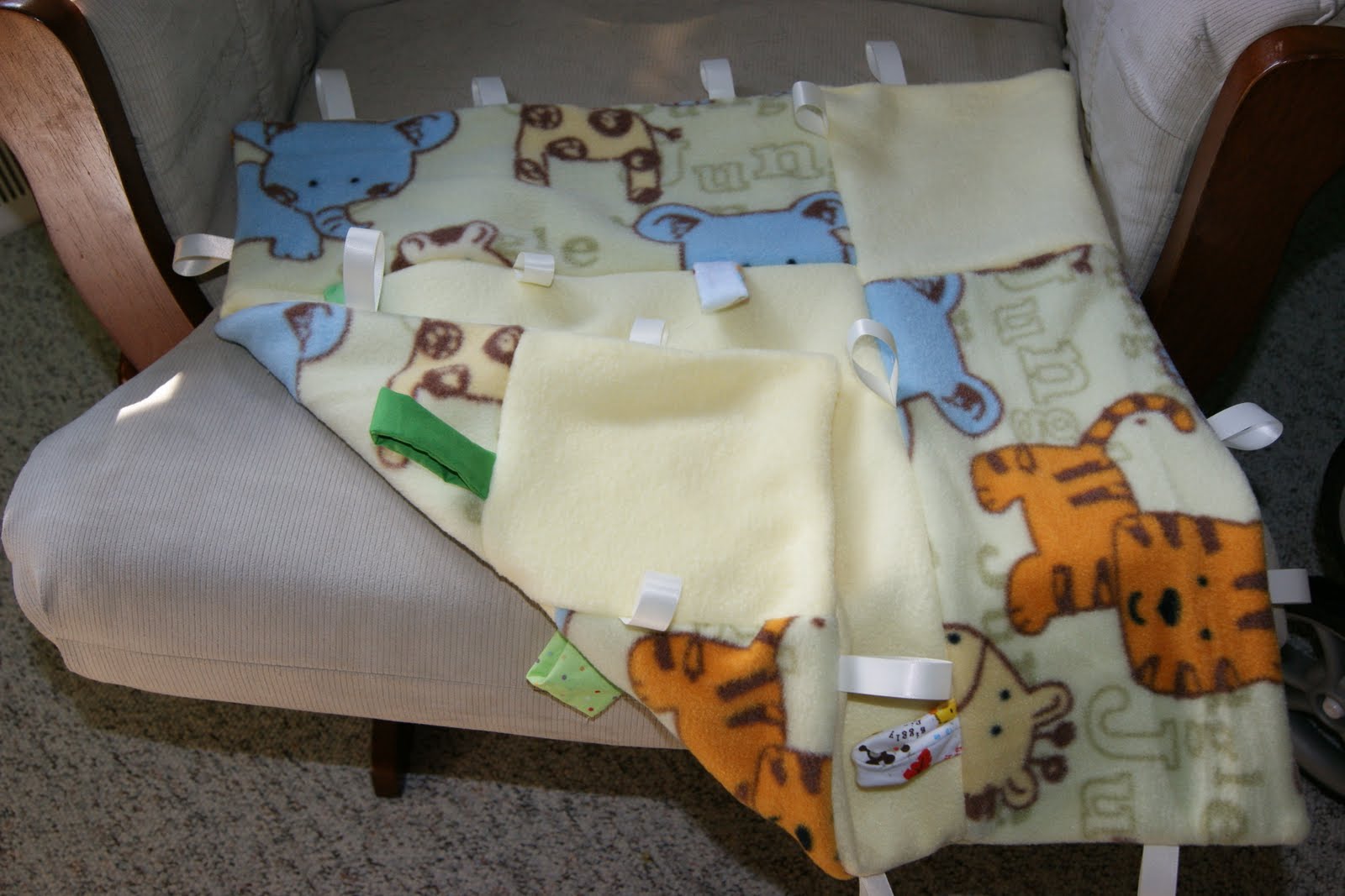 living the DIY lifestyle Ribbon Blanket