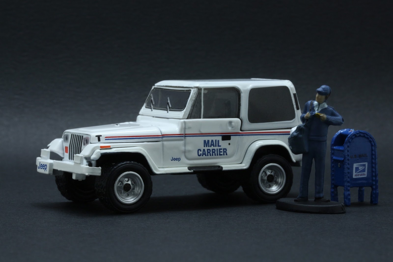Diecast Hobbist 1991 Jeep Wrangler YJ w/Mail Carrier