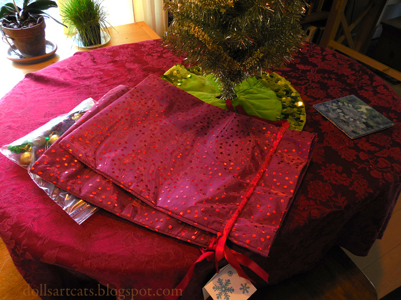 Tuppy In A Box, Amazon Gift Bags