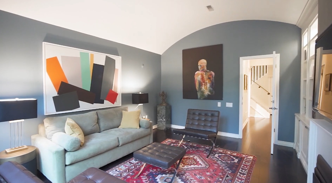 Tour 35 Marlborough Ave, Toronto vs. 26 Interior Design Photos