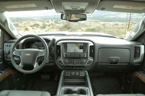 2015 Chevrolet Silverado HD Review | We Obsessively Cover the Auto Industry