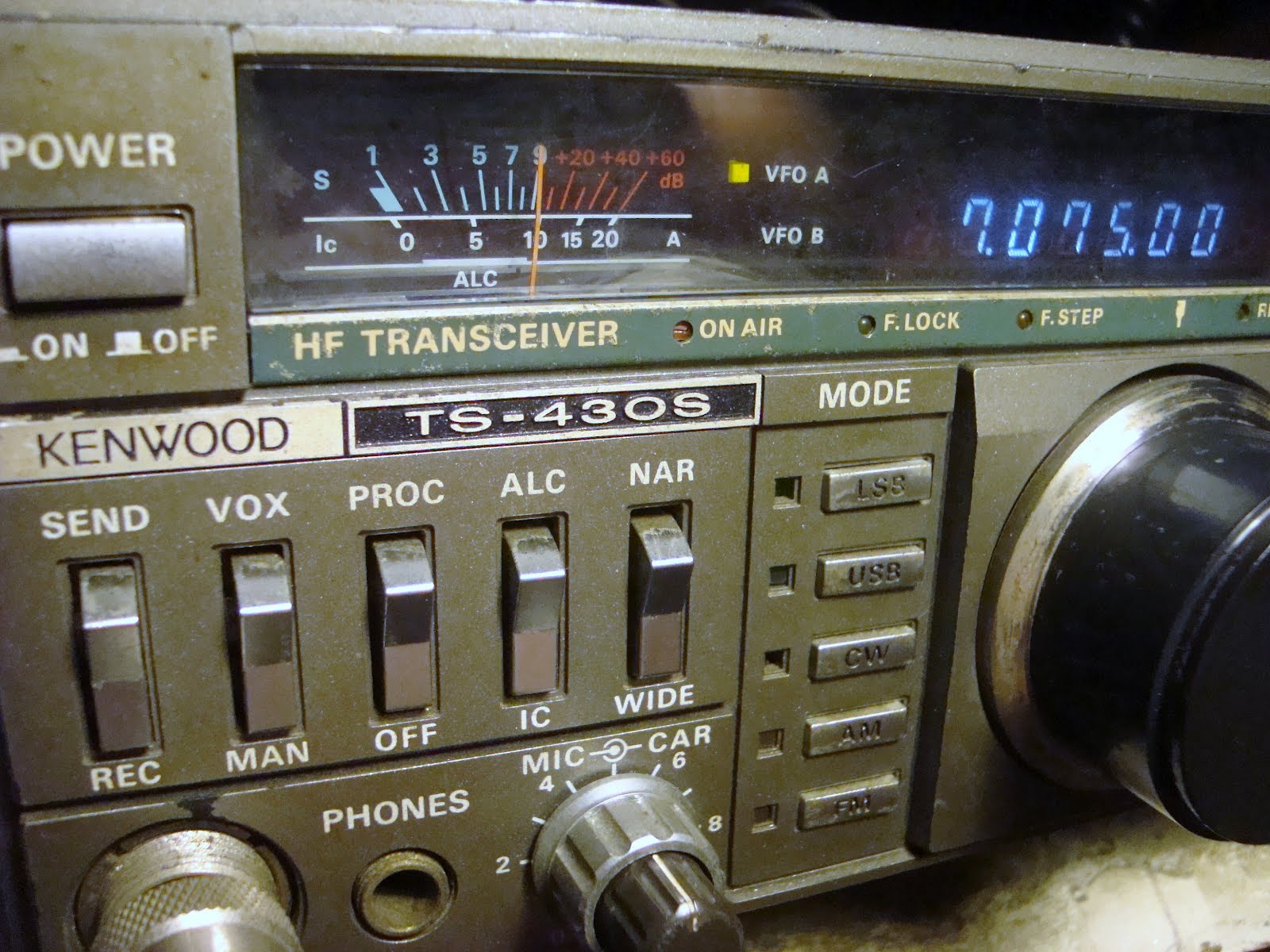 RADIO SELLER Kenwood TS 430S ( SOLD )