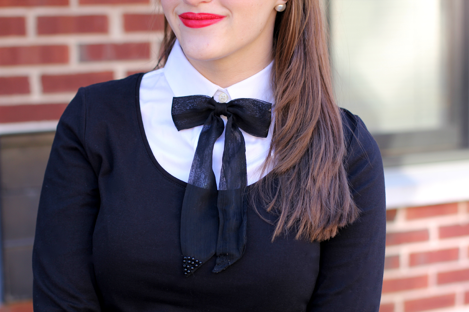 How to tie a womens tie beautifully How to tie a womens tie beautifully