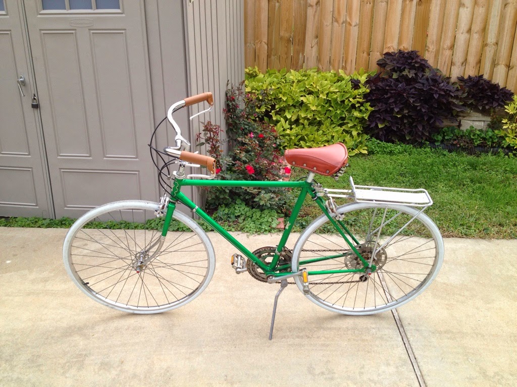 A Bike Nerd: The many faces of that green bike