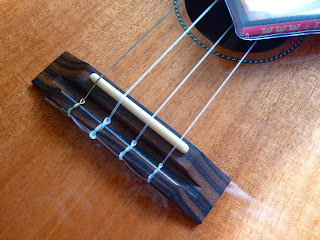 la bella uke-pro ukulele strings at the bridge