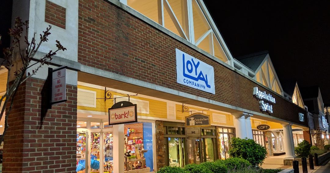 Rockville Nights Loyal Companion pet store opening Saturday in Rockville