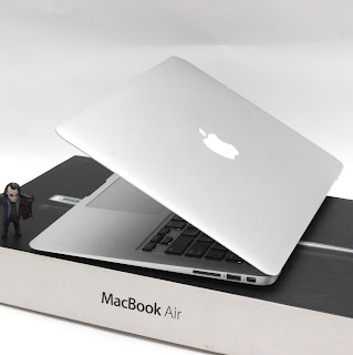 MacBook Air 2013 core i5 bekas di malang