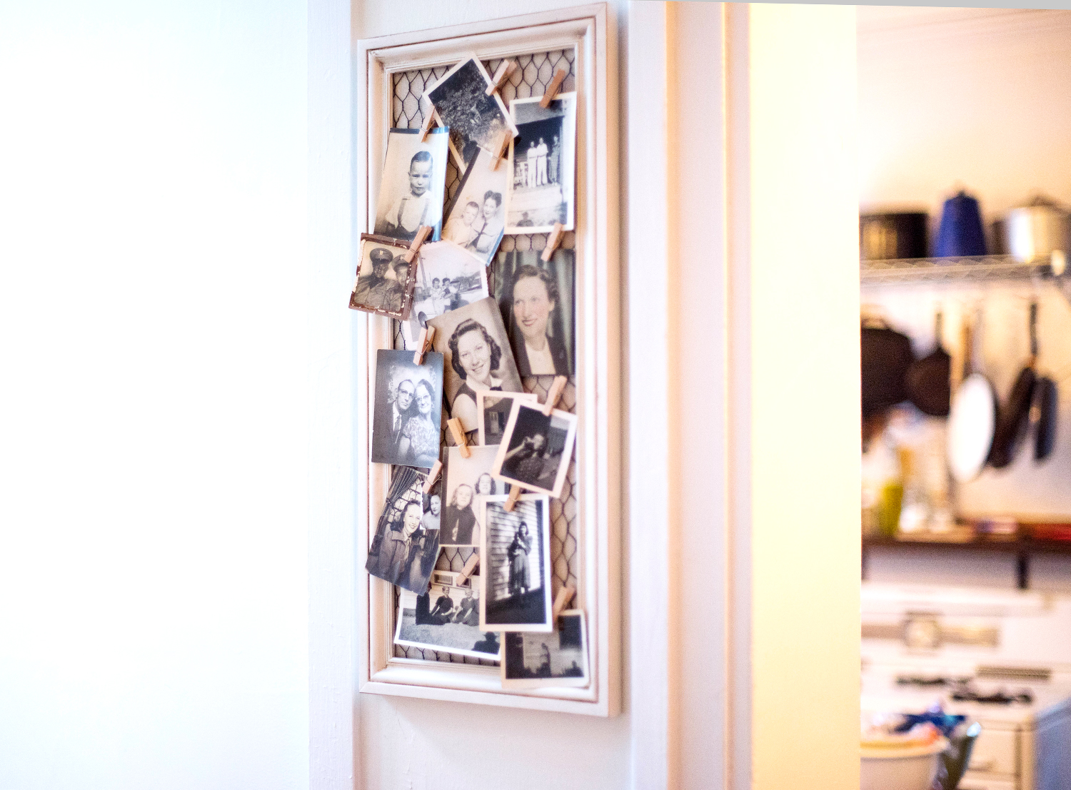 Keep Smiling: Tennis Racket Picture Frame DIY