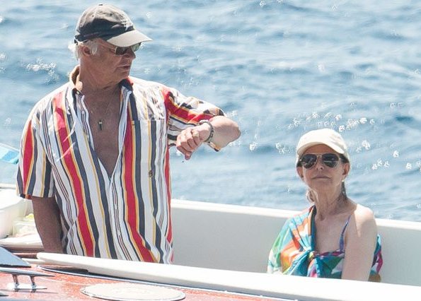 King Carl Gustaf and Queen Silvia  on holiday at the L'Escalet Beach in Ramatuelle, near St-Tropez