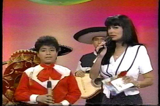 El Charrito de Oro y July Pinedo - Canal 5 - Panamericana TV