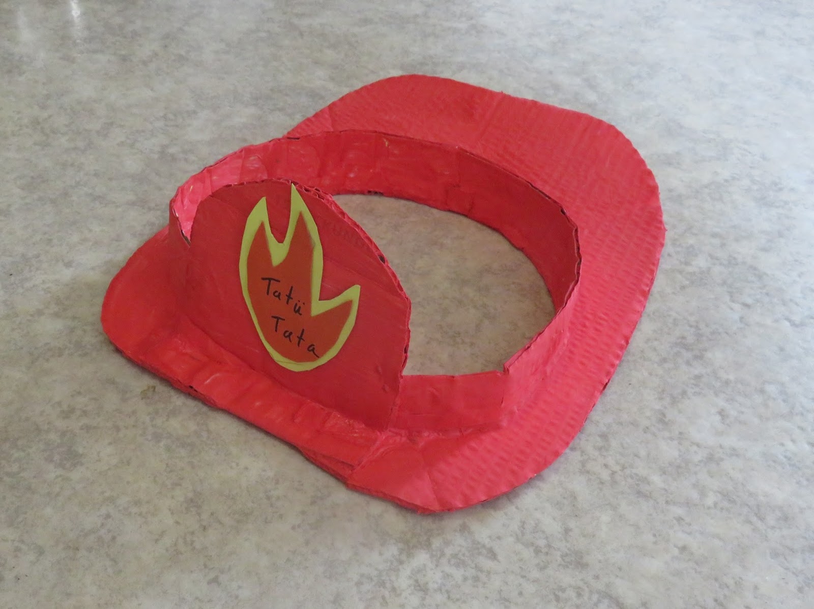 Zange und Hammer: Feuerwehr Kindergeburtstag – Teil 1: Feuerwehrhelm