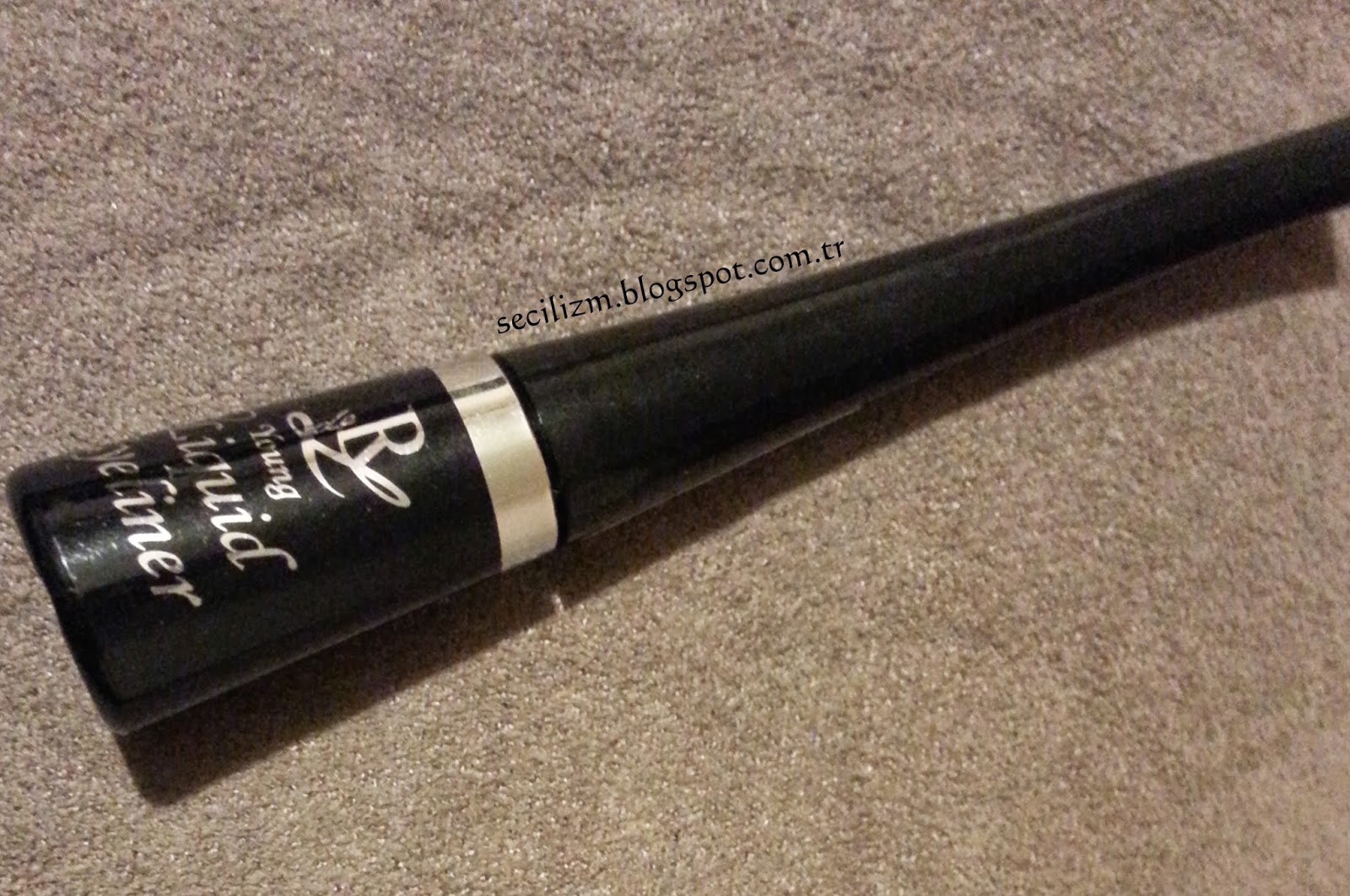 Secilizm Rival De Loop Young Liquid Eyeliner