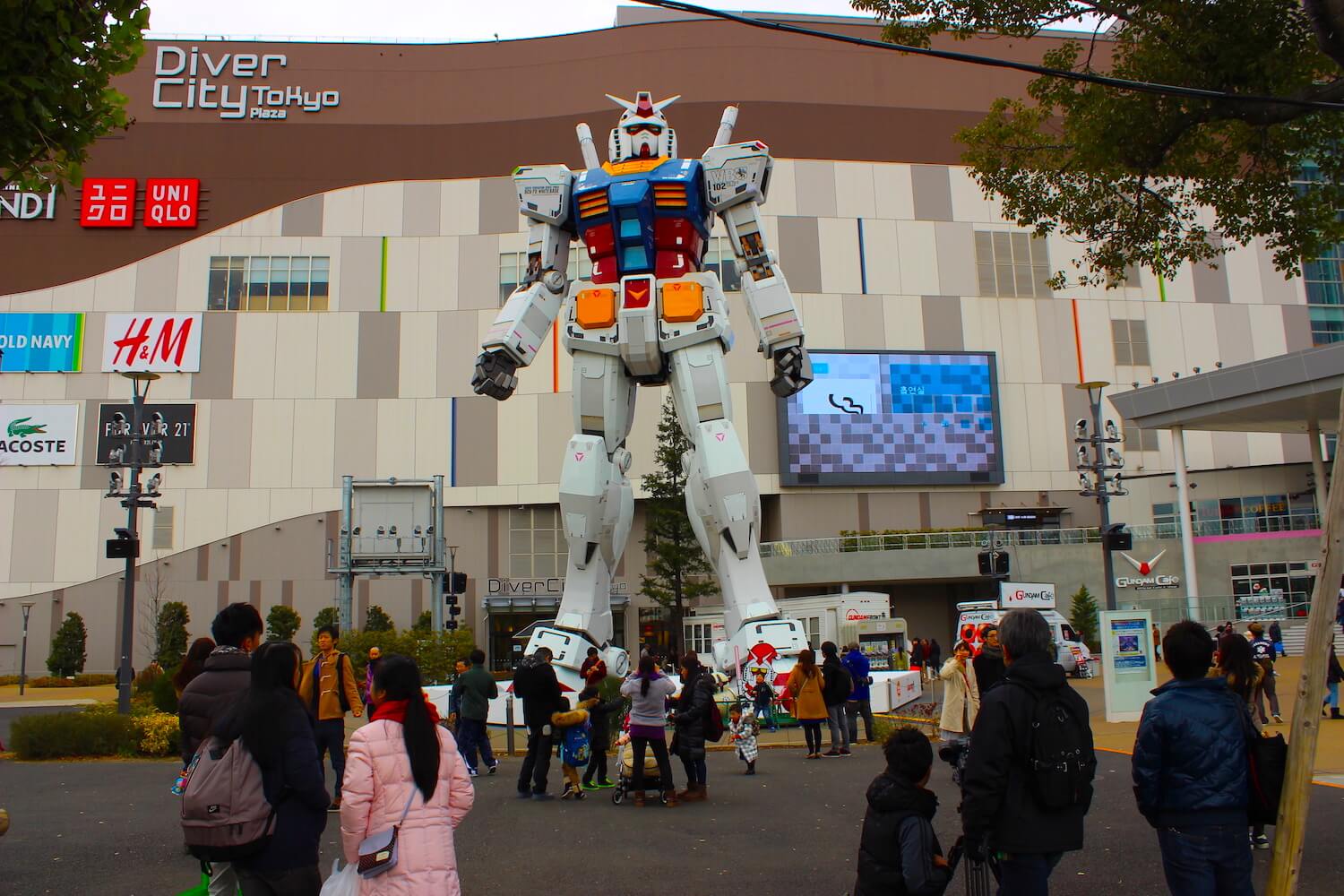 tokyo city pics gundam