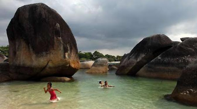 Tanjung Tinggi Beach, Belitung