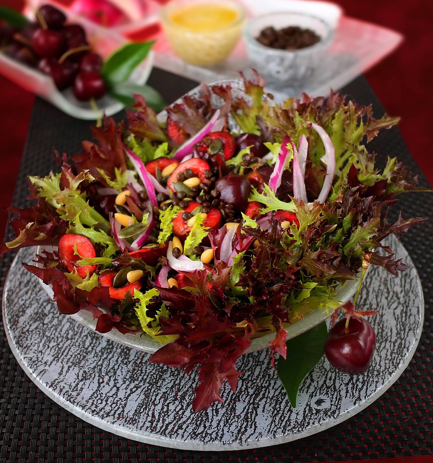 салат веча рецепт. острые огурцы по-корейски. огурцы по-корейски. екатерина астанкова корейская кухня. огурцы с мясом по-корейски.