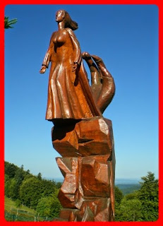 origine photo : https://www.visoterra.com/guide-voyage/la-planche-des-belles-filles.html