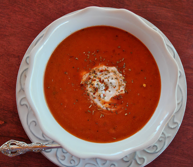 super easy creamy tomato soup