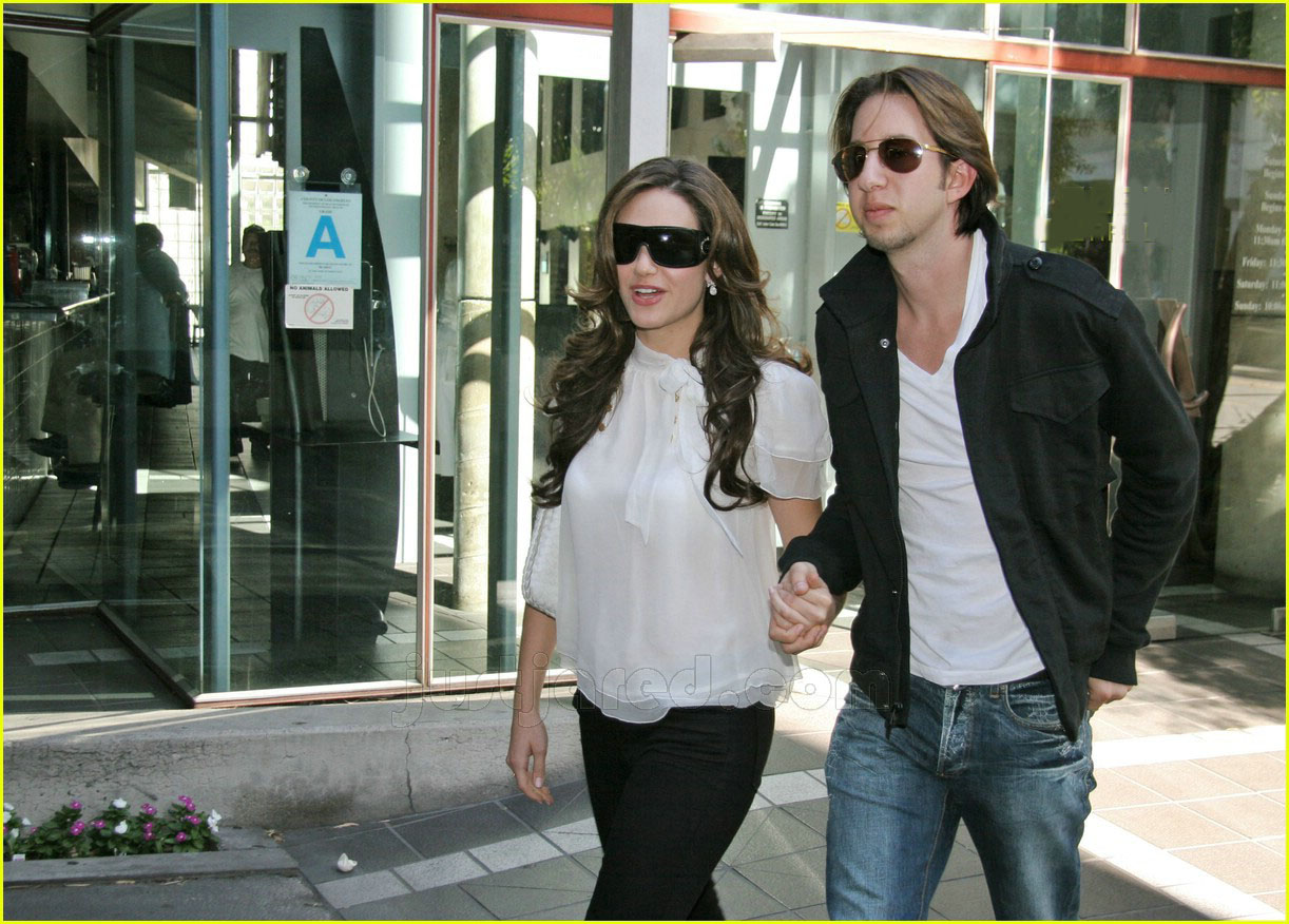 Its All About Hollywood Actress: Emmy Rossum With Boyfriend Justin ...