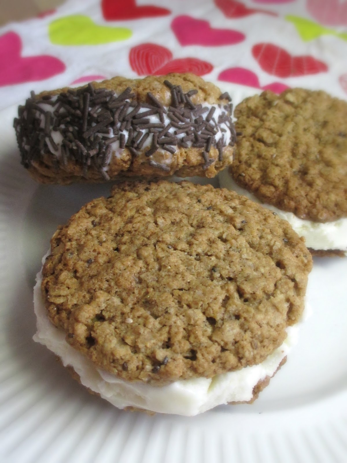 Hot and Cold Running Mom Just my Stuff Oatmeal Cookie Frozen Yogurt