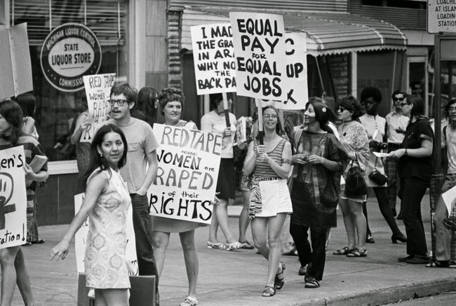52 photos of women who changed history forever - Women's Liberation Coalition March, Detroit, Michigan. [1970]