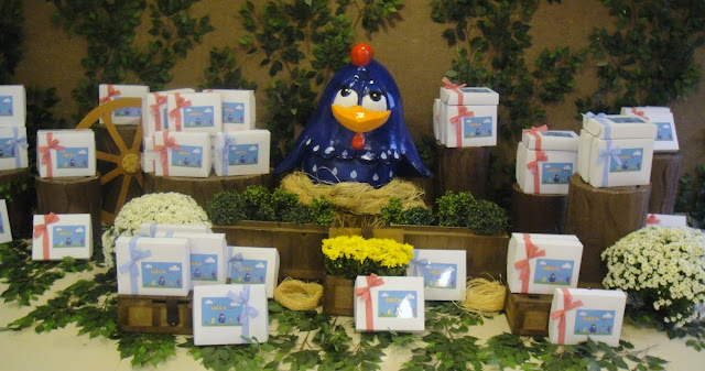 Lembrancinhas Galinha Pintadinha