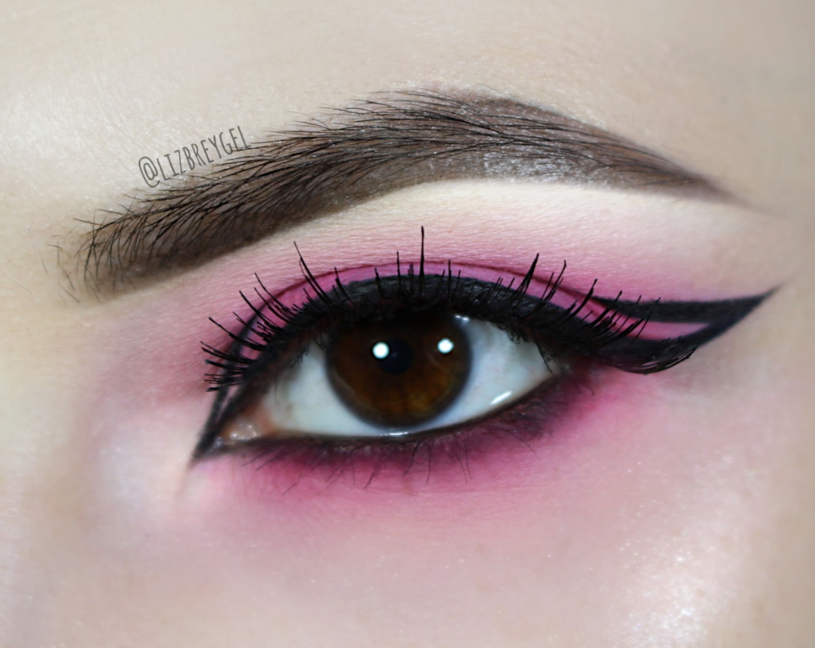 Creative Valentine S Day Makeup Pink Eyeshadow Graphic Eyeliner Tutorial Looks Fashion Potluck