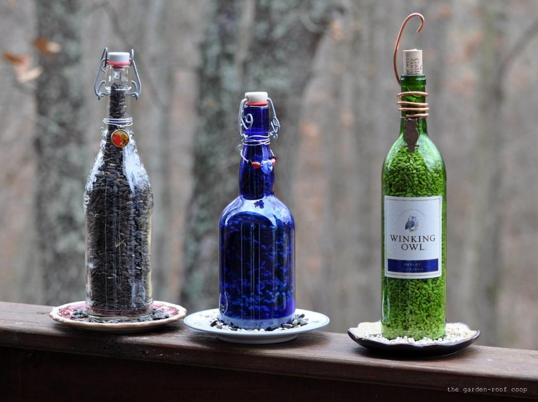 the garden-roof coop: DIY Wine Bottle Bird-