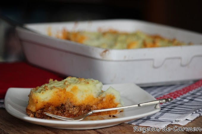 Pastel de carne al horno