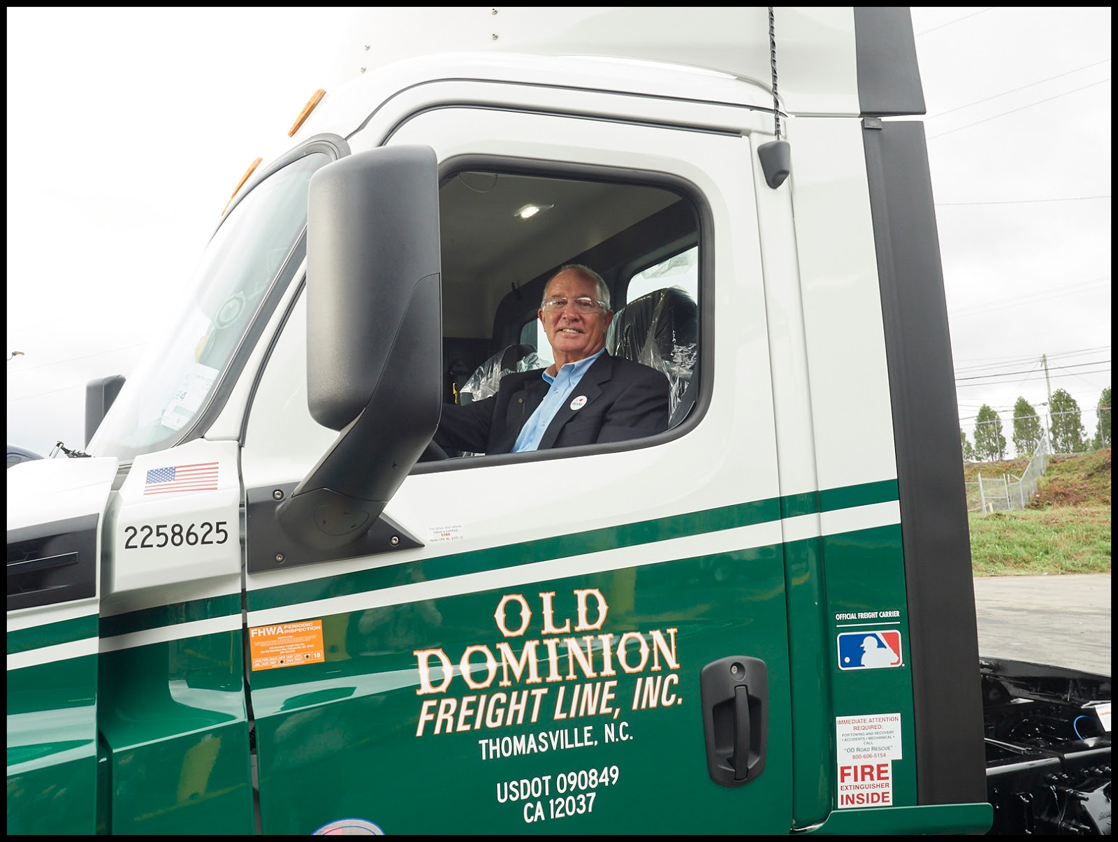 Blog Old Dominion Drives Its 15,000th Freightliner