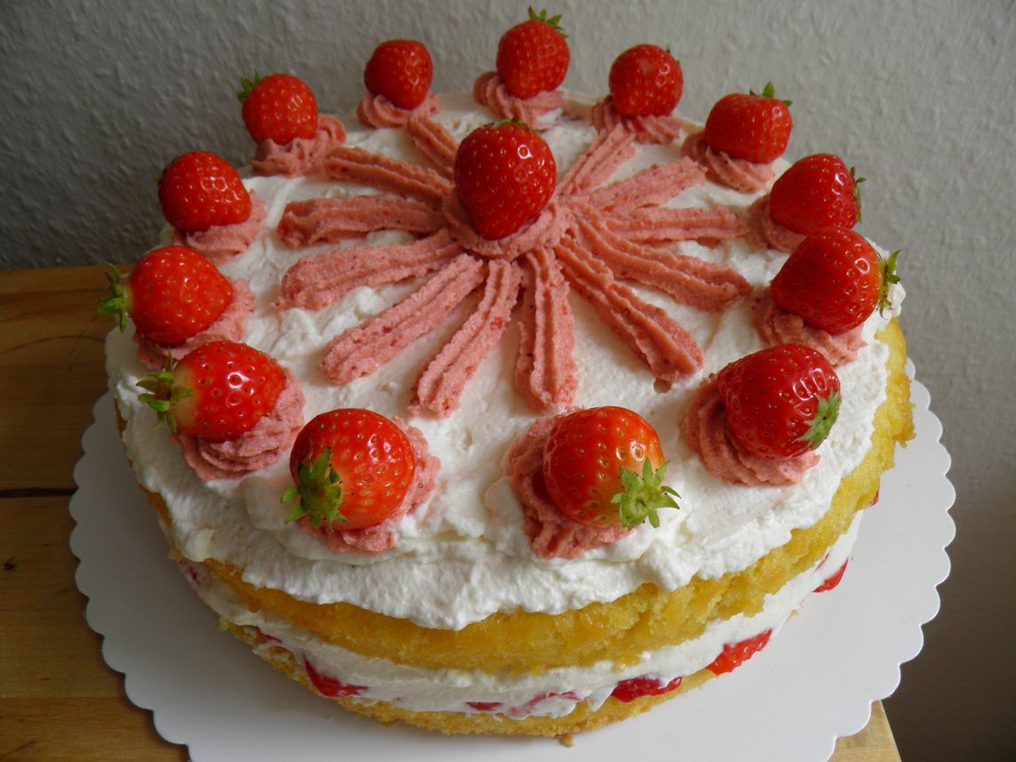 LisaCuisine: Erdbeer Sahne-Quark Torte