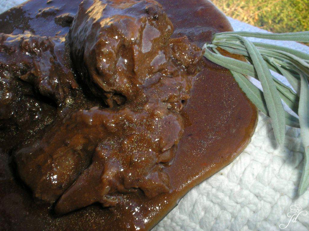 Jedozovni Duo Gulas Od Divlje Svinje