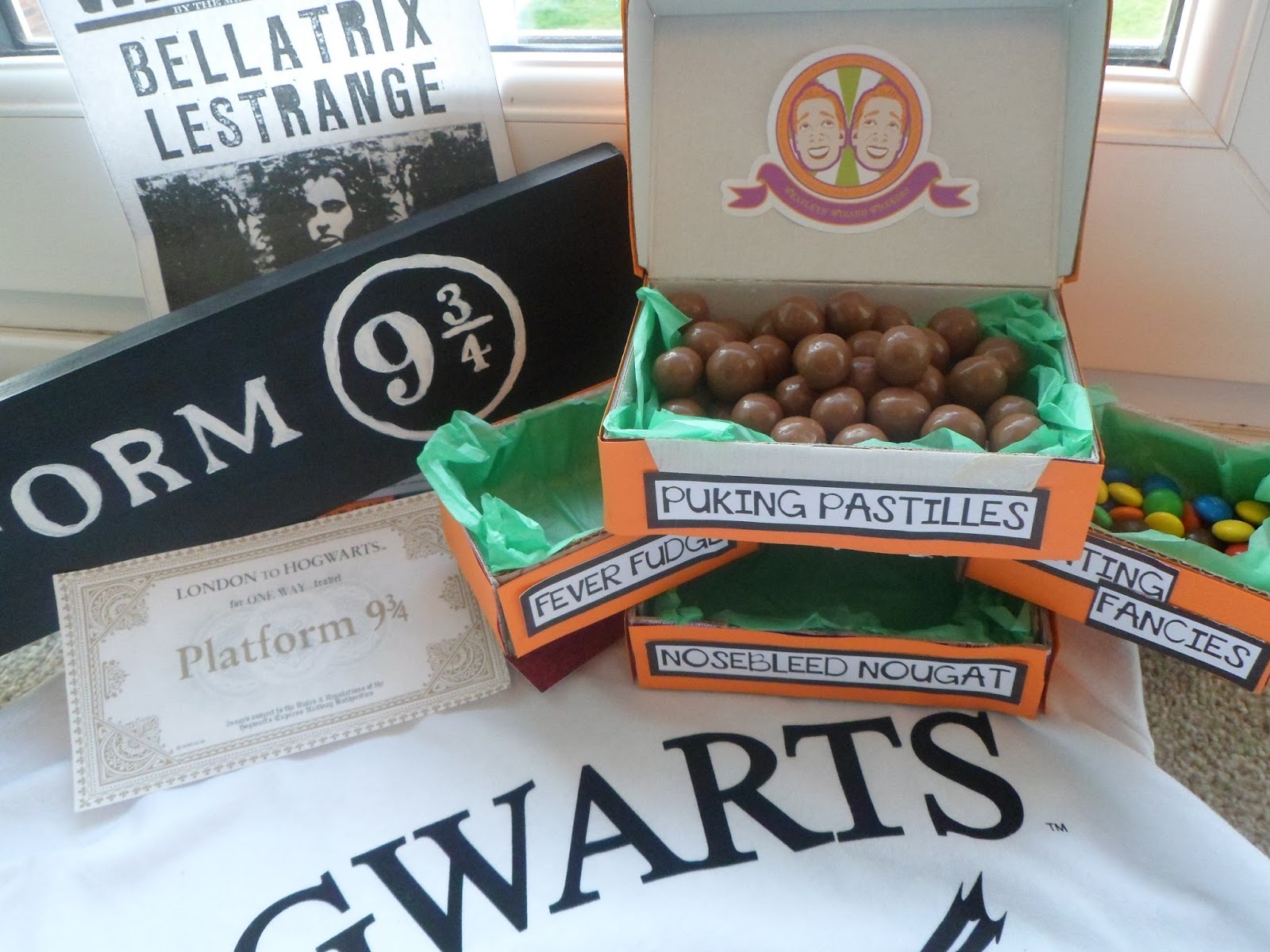 Beauty by a Geek Harry Potter Skiving Snackbox DIY