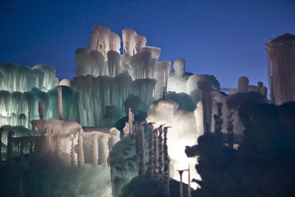 ice castles Silverthorne Colorado randommusings.filminspector.com