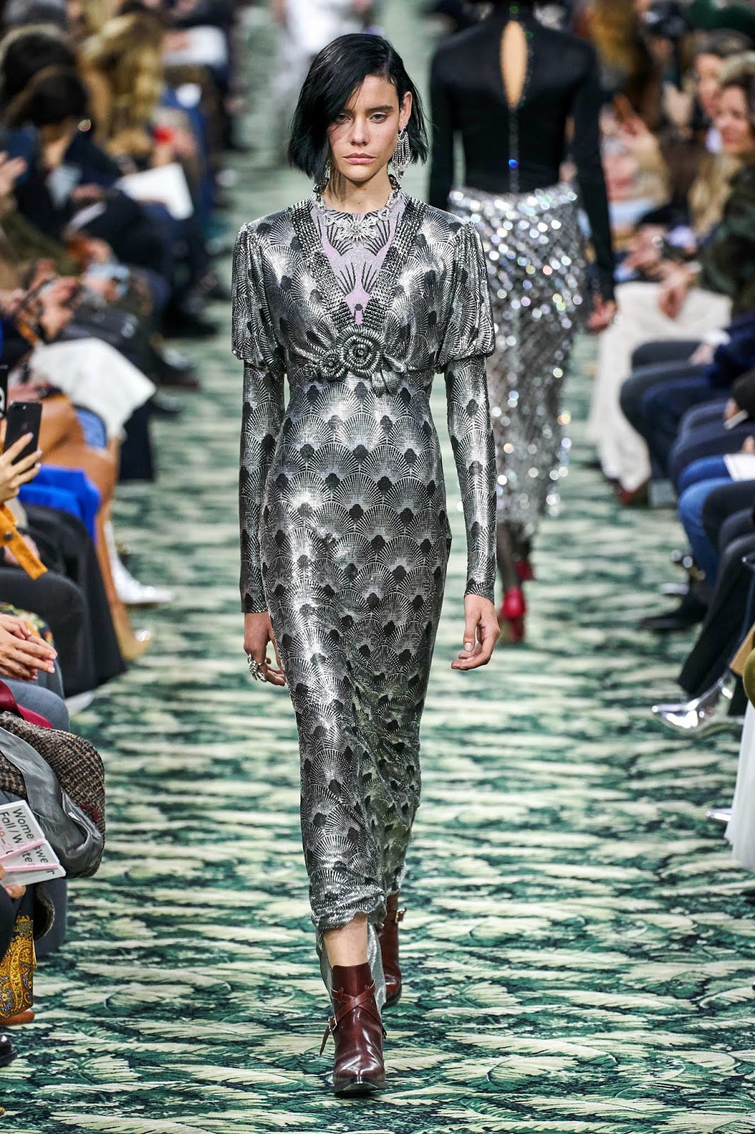 PACO RABANNE: RUNWAY GLAMOUR