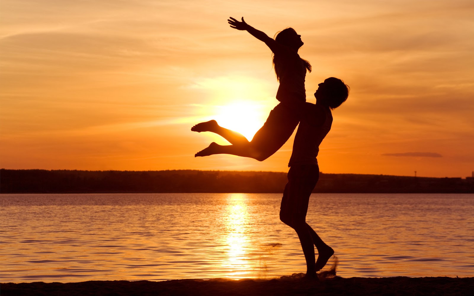 Loving Couple In Beach With Sunset HD Wallpaper | Best Love HD ...