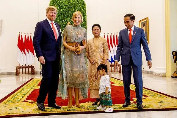 Queen Maxima wore Natan'Edouard Vermeulen silk dress from Natan Spring Summer 2020 collection. Joko Widodo and Iriana