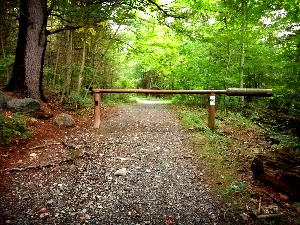 Hiking Trails in NJ and PA: Hiking the Cliff Trail to the Hackers Falls ...