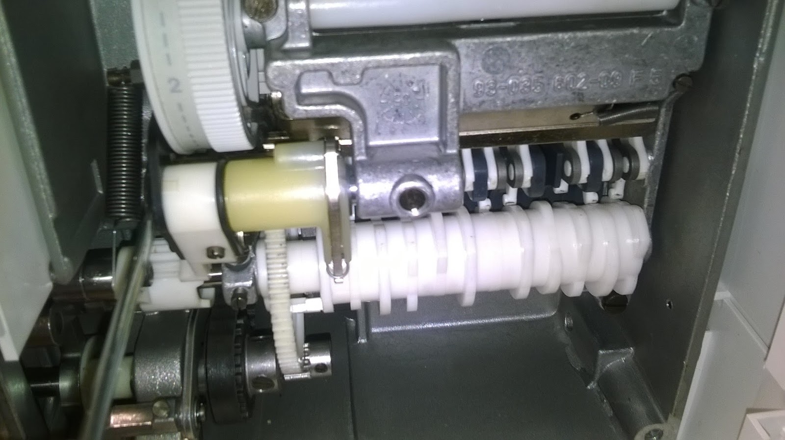 Pfaff Hobbymatic Sewing Machine Stuck Reverse Fabric or won't feed