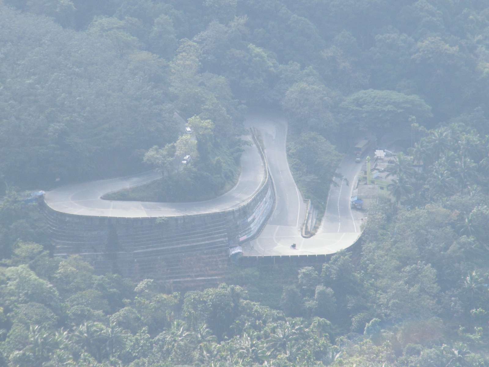 a travel to god's own state KERALA,INDIA THAMARASSERY CHURAM WAYANADU