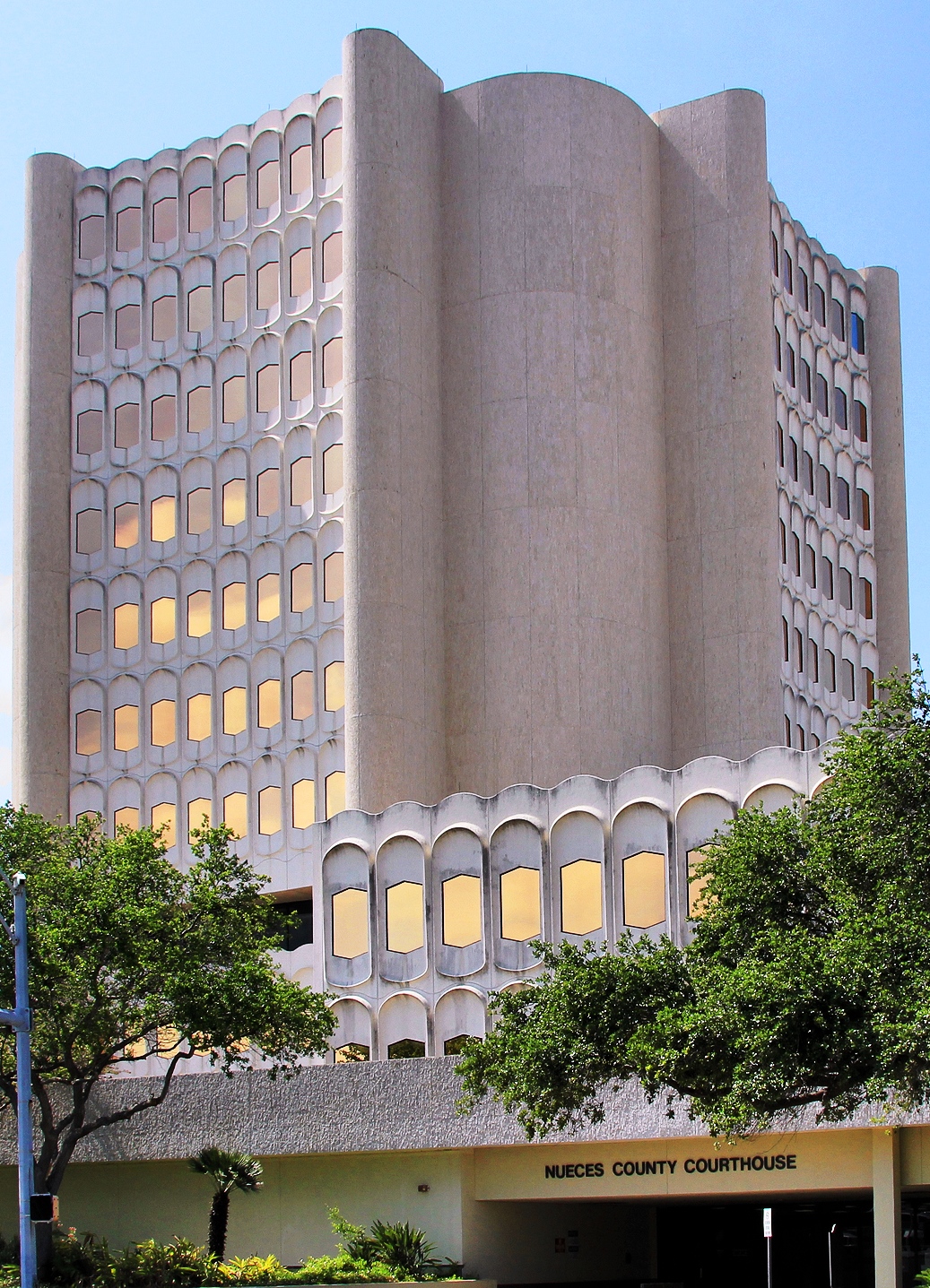 ABT UNK: Sentimental Sunday: Nueces County Courthouses, Then (1975-77 ...
