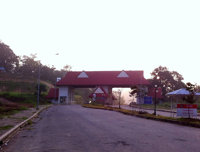 Soi Dao Border between Thailand and Laos Motorbike riding in North Thailand