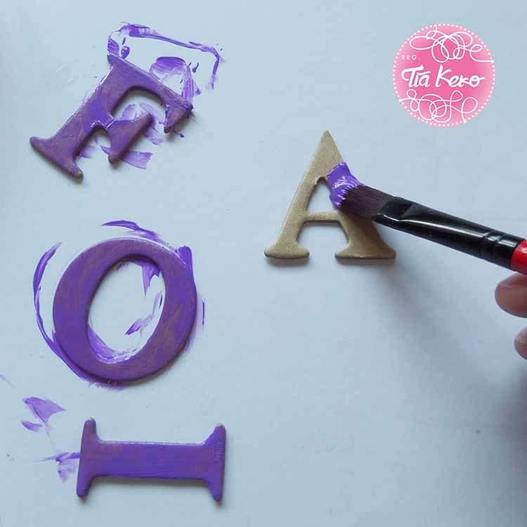 Tía Keko y manualidades con letra