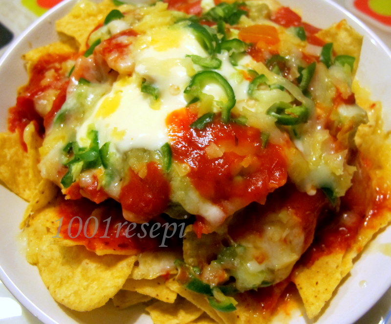 Koleksi 1001 Resepi: nachos dan simple guacamole