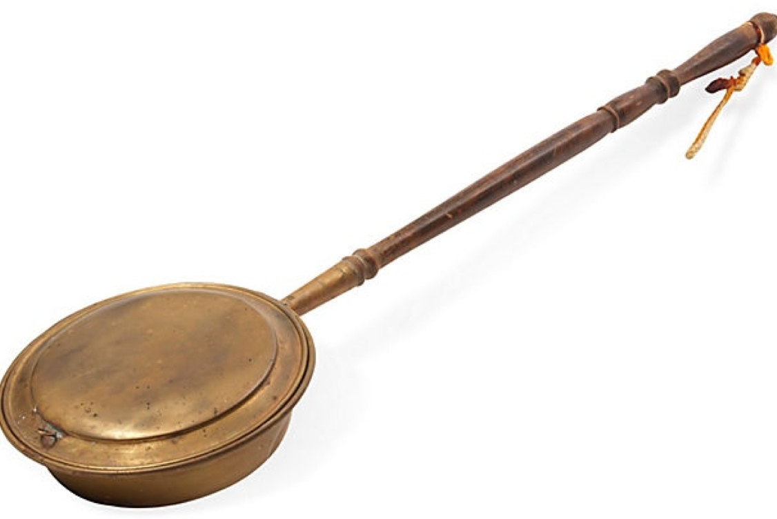 eBay Selling Coach What's the Difference Between a Silent Butler and a