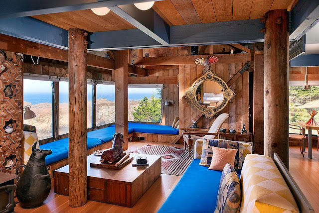Exquisite-Strand-Stil-Wohnzimmer-in-Holz-und-hellblau
