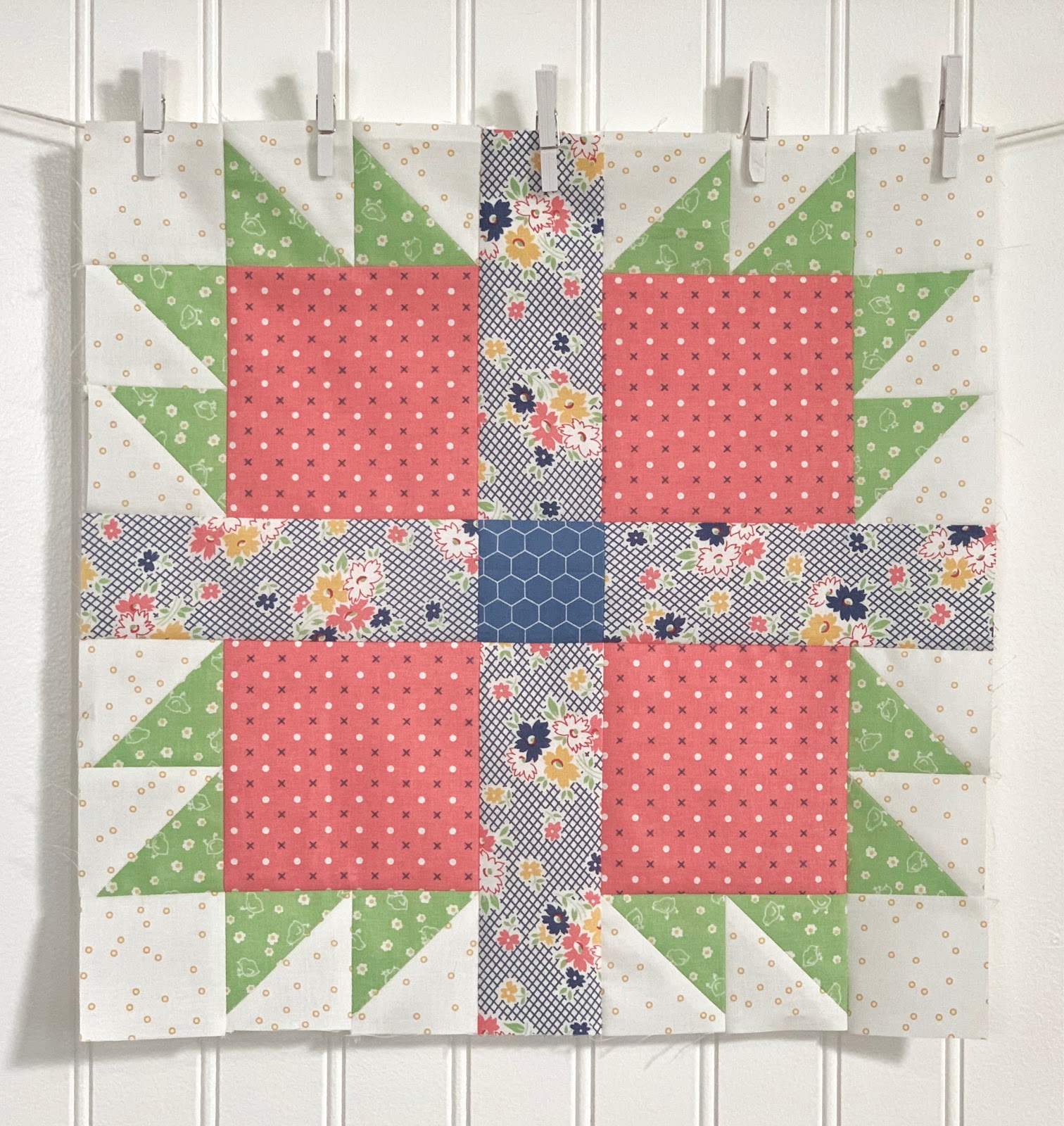 Bee In My Vintage Block Along Week 13 Bear Hug Block!!