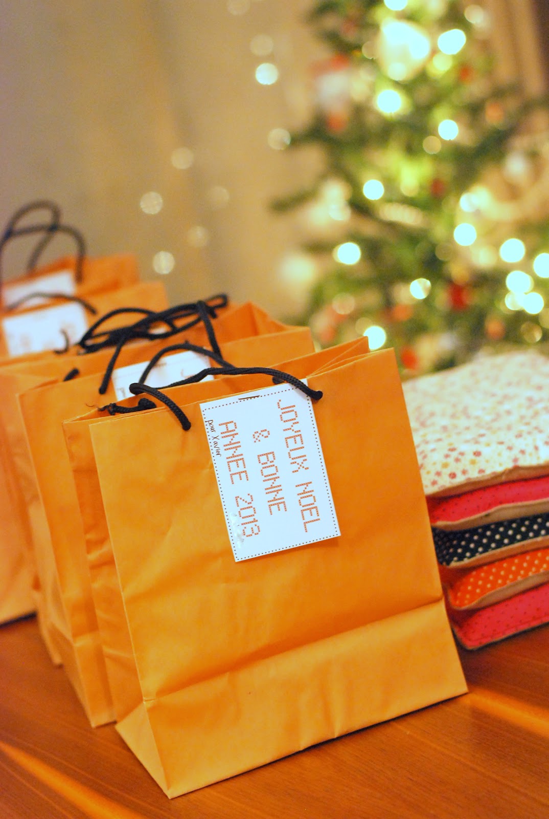 Le Grand Bazaar: Les cadeaux de Noël pour le bien de l'éducation