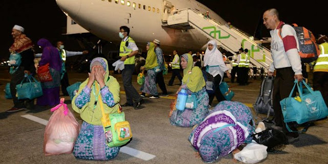 Hanya Jamaah Haji Indonesia yang Lakukan Hal-Hal ini di Mekkah Hanya Jamaah Haji Indonesia yang Lakukan Hal-Hal ini di Mekkah