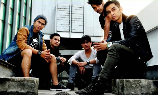 Download Kumpulan lagu Lyla Mp3 Terbaru Full Album Lengkap - Download