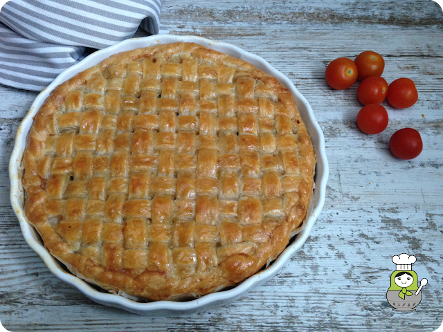 Pie campesino: pastel de pollo, patatas y champiñones